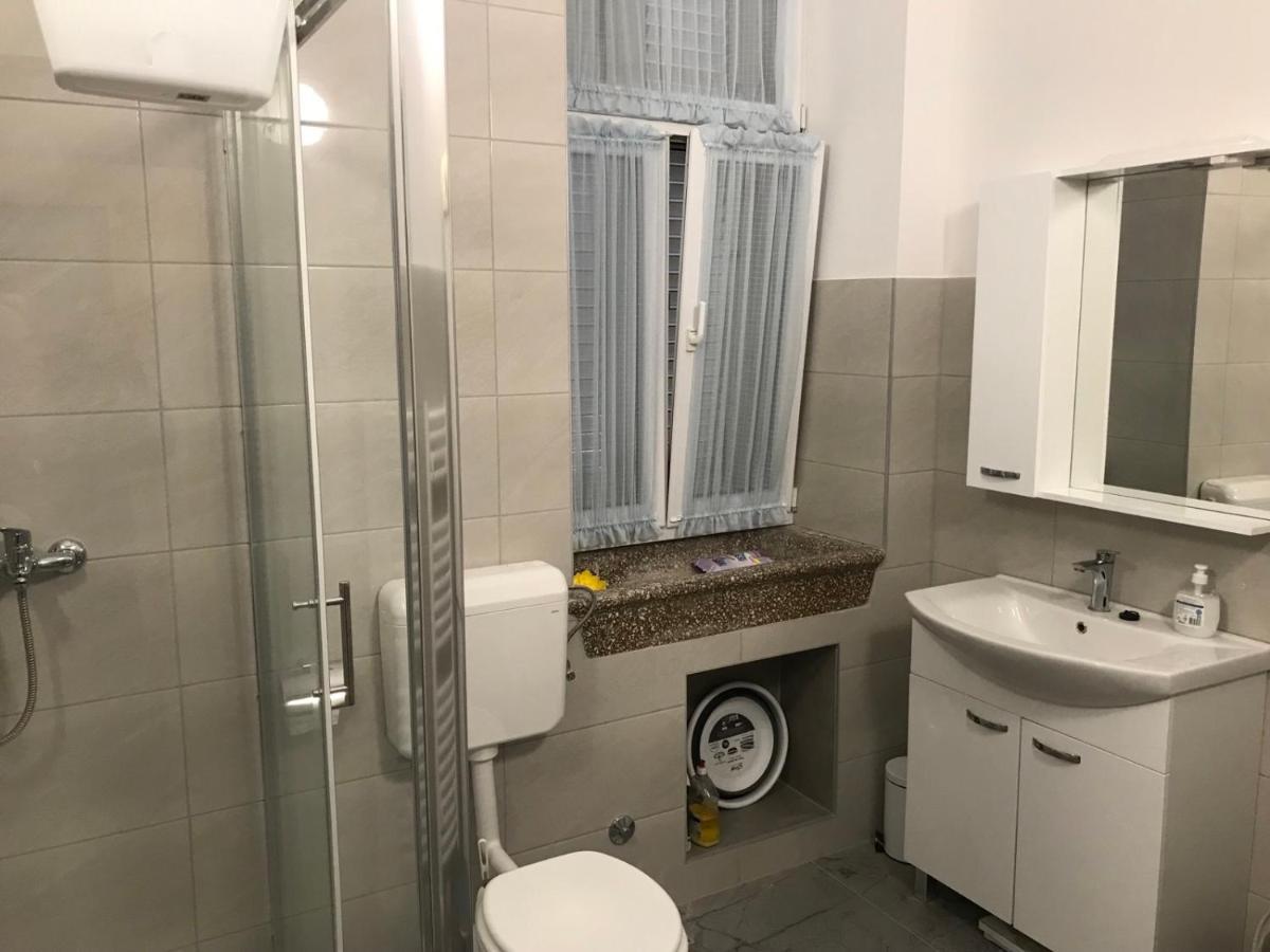 Ferienwohnung Pergul Kaštela Exterior foto